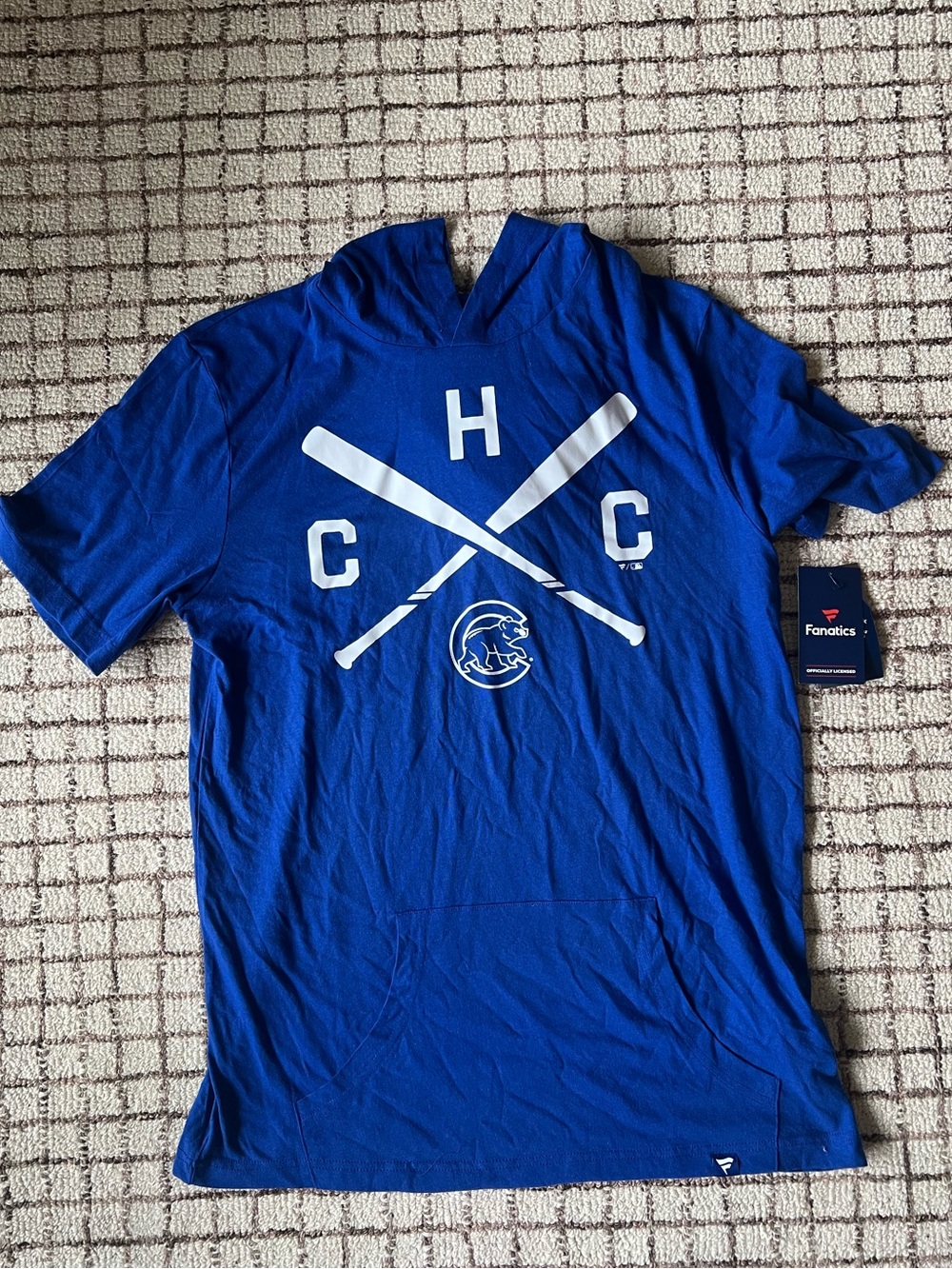 NEW WITH TAGS Chicago Cubs Tshirt